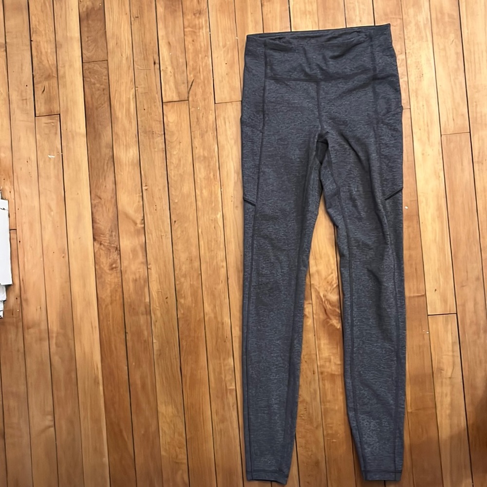 Lululemon size 4 gray running tights